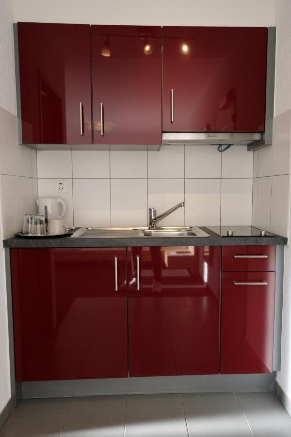 Hotel Oasis Moutier Экстерьер фото
